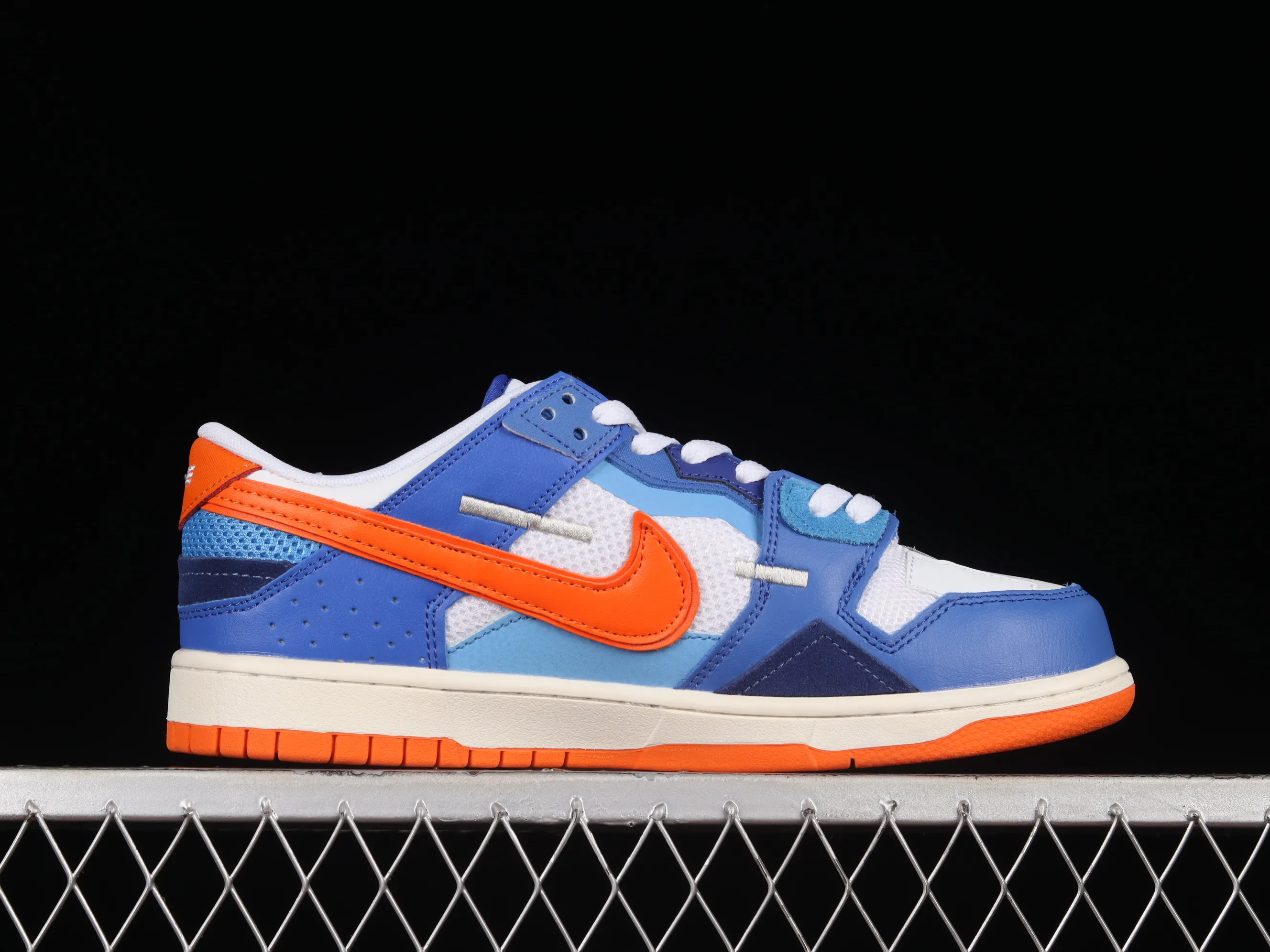 All categories Nk SB Dunk series Nk SB Dunk Low low-top skate shoes Nk Dunk Scrap stitching low-top skate shoes DM0128-100